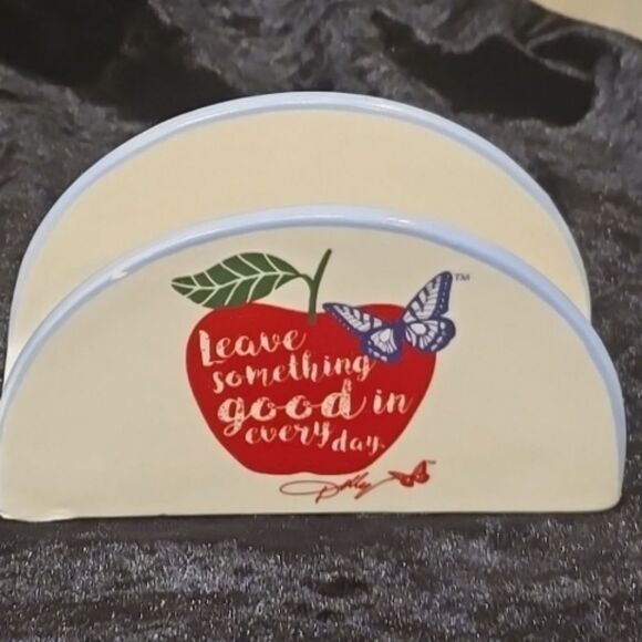 Dolly Parton Ceramic Sponge Holder - Picture 4 of 6